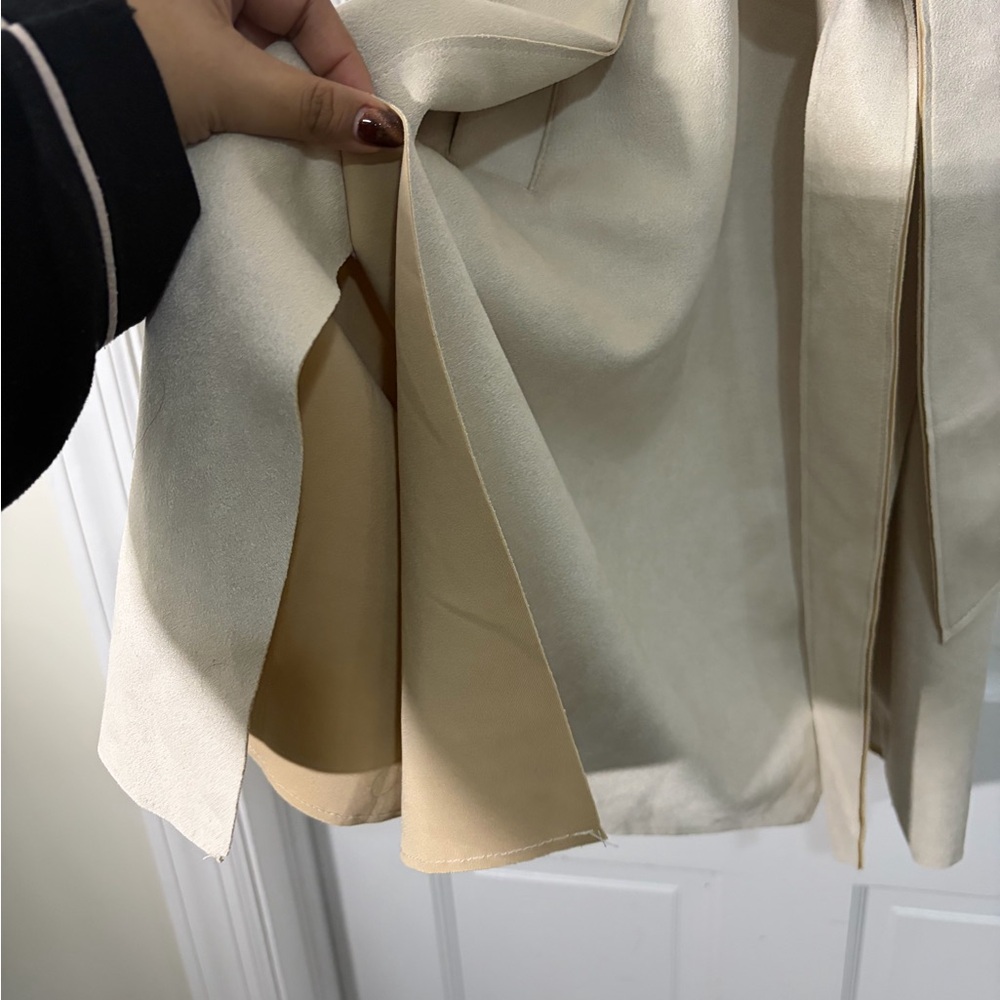 Tahari Beige Double Breasted Midi Blazer - Picture 4 of 9